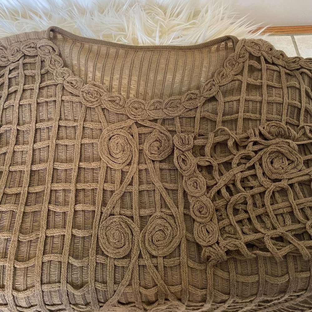 Overlay Floral Crochet Blouse - Picture 5 of 6